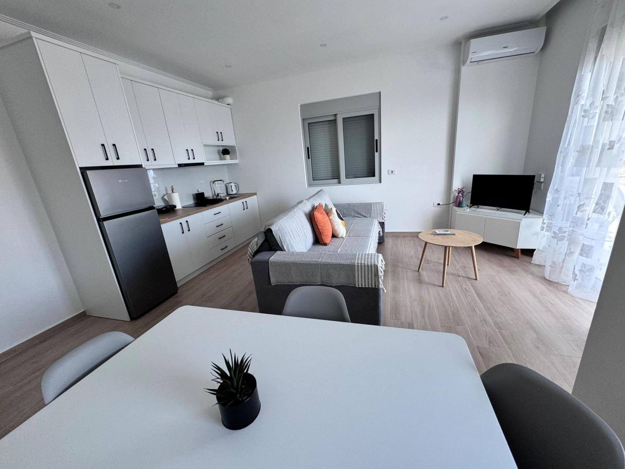 Sunset Hill Apartments Sarandë エクステリア 写真